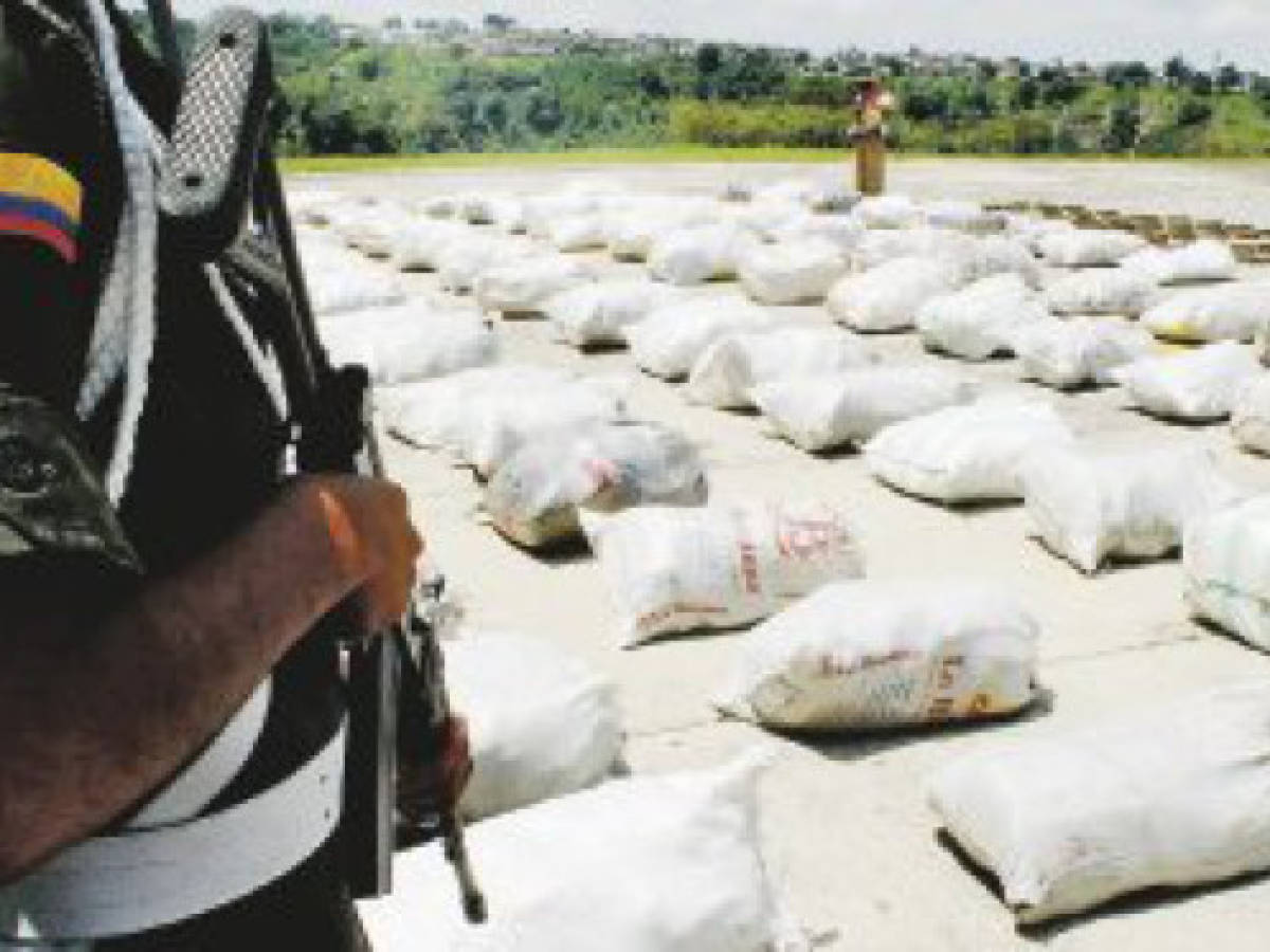Drogas, negocio de tres décadas que alimenta guerra en Colombia