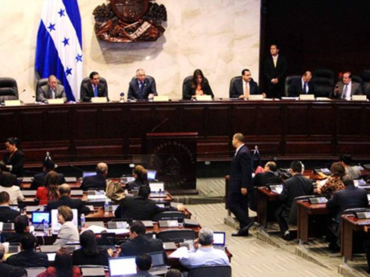 Honduras: fiscales acusan a diputados de trama corrupción