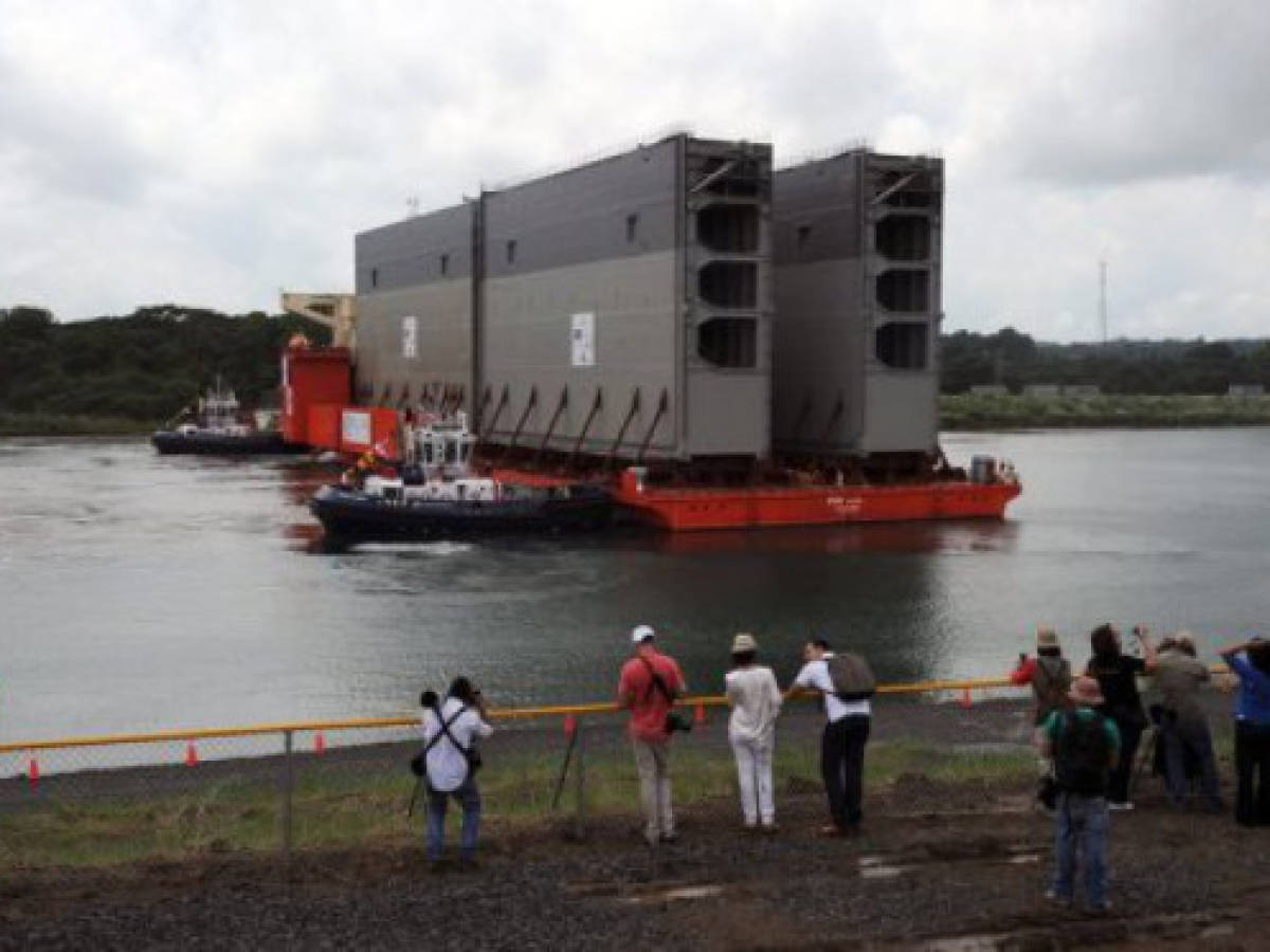 Llegaron primeras cuatro compuertas para ampliación del canal de Panamá