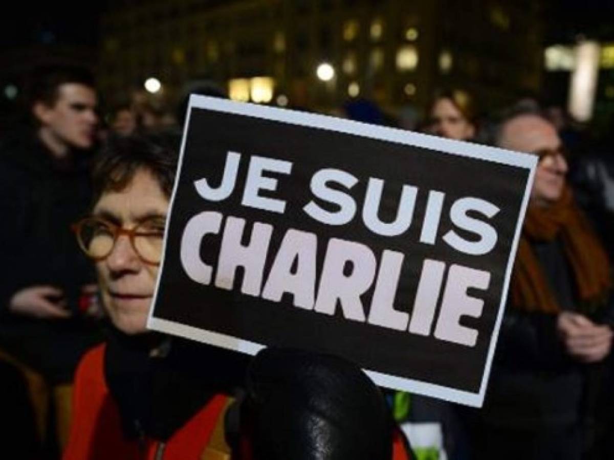 Condenas en todo el mundo por ataque contra Charlie Hebdo