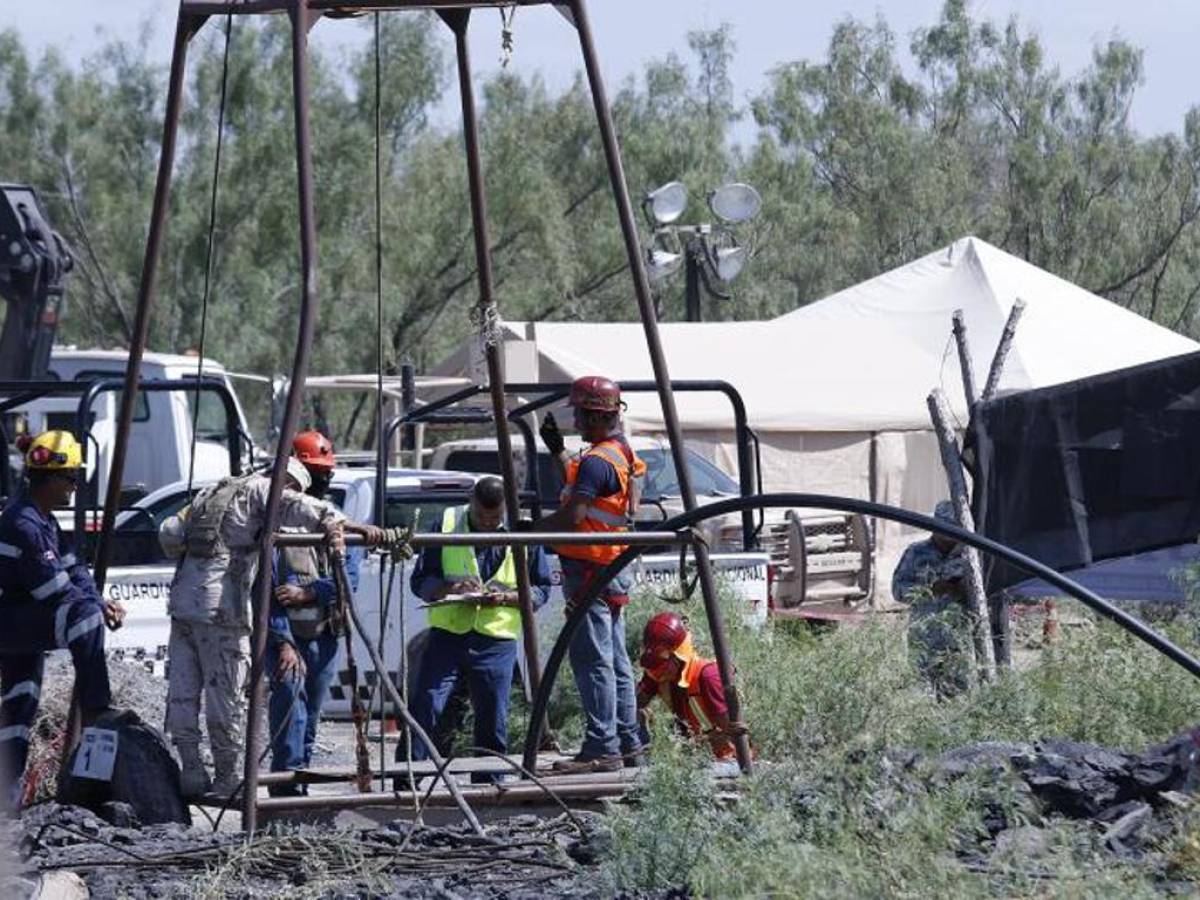 México: Rescatar a mineros desaparecidos podría durar de 6 a 11 meses