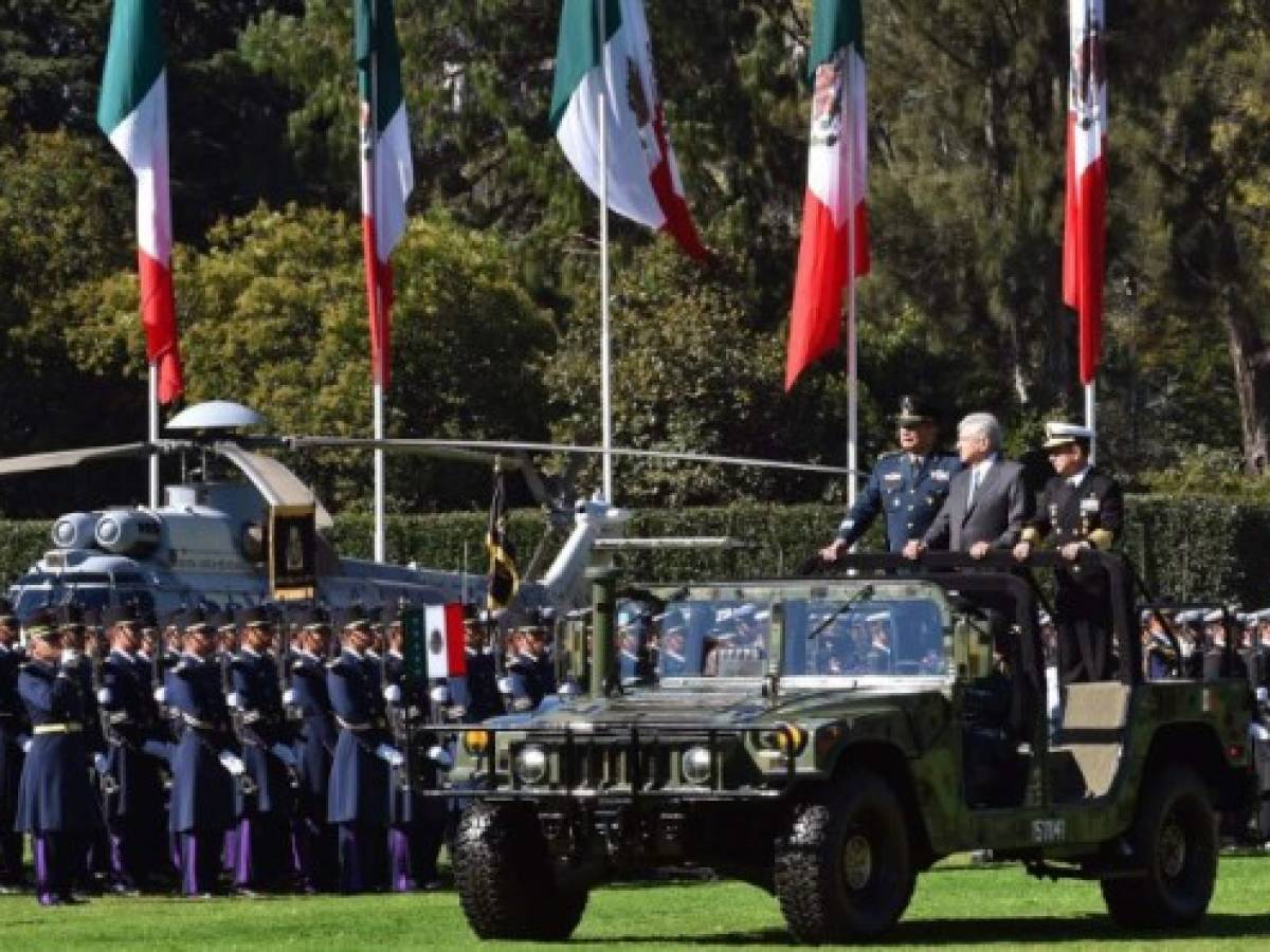 AMLO confirma que el ejército seguirá lucha anticrimen en México