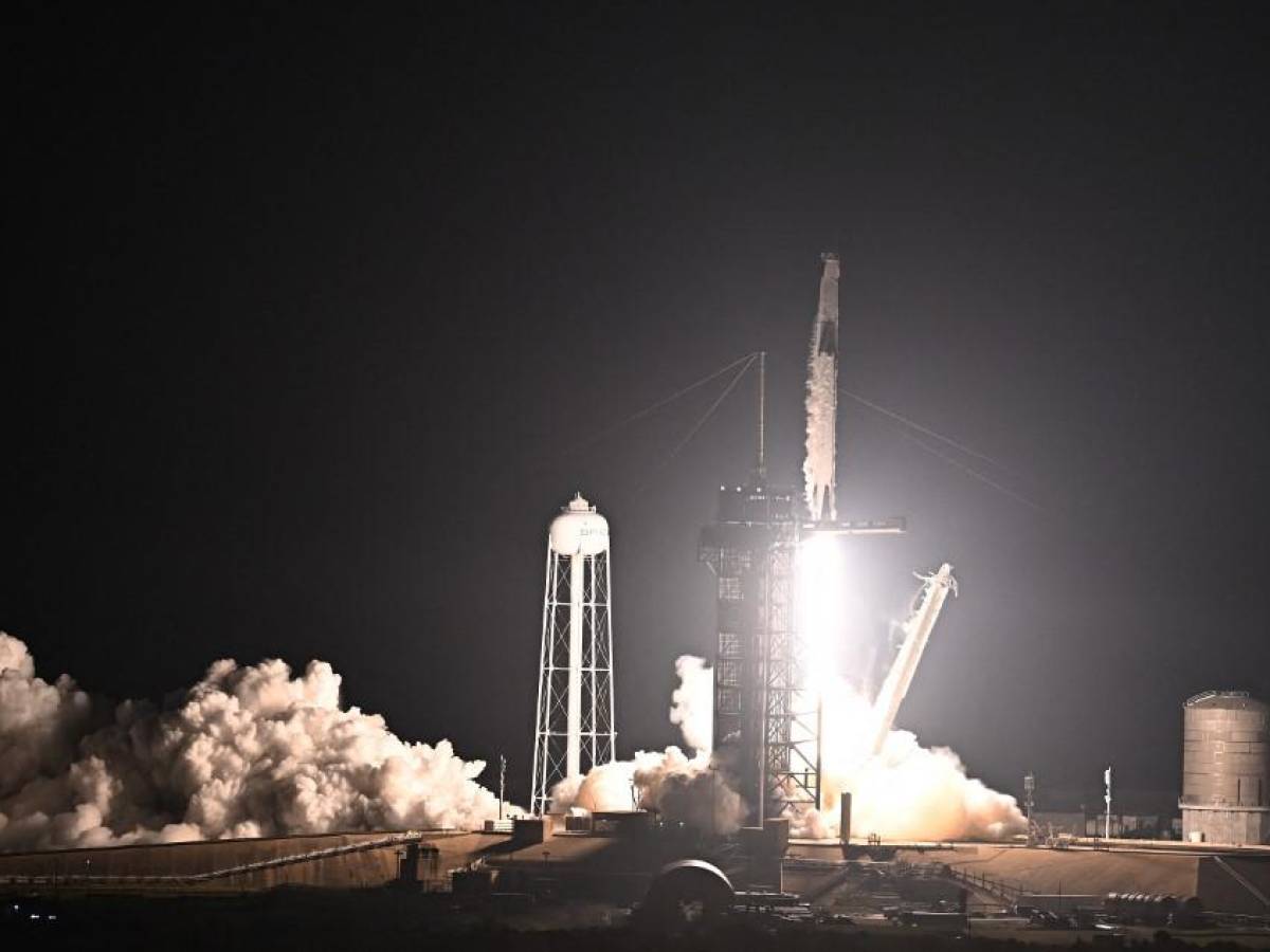 SpaceX intentará lanzar el cohete más potente de la historia
