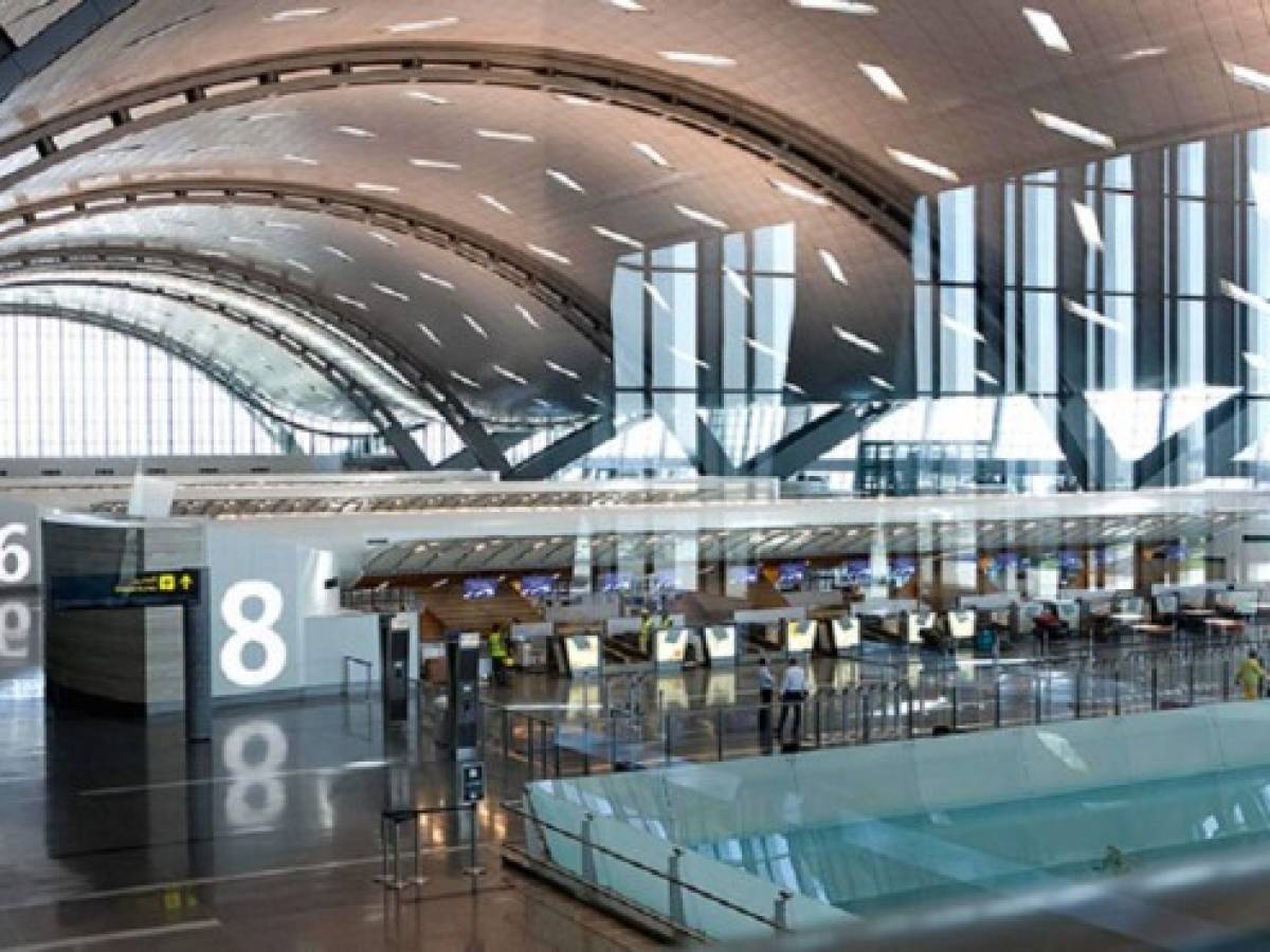 Calma preocupante en el gigantesco aeropuerto Hamad de Catar
