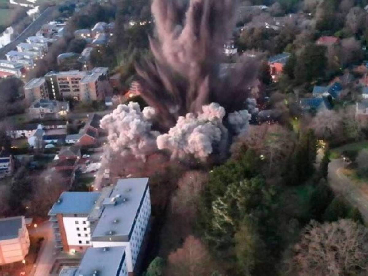 Explota una bomba de la Segunda Guerra Mundial en Reino Unido y provoca daños