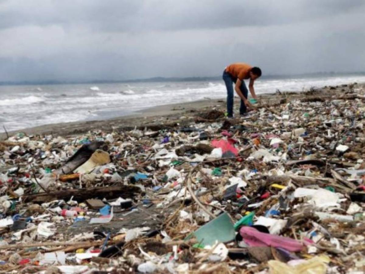 Guatemala proyecta planta en río para frenar contaminación en Honduras