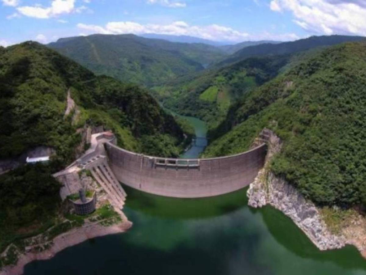 Honduras deja de generar energía hídrica en 28% a causa del prolongado verano en 2021