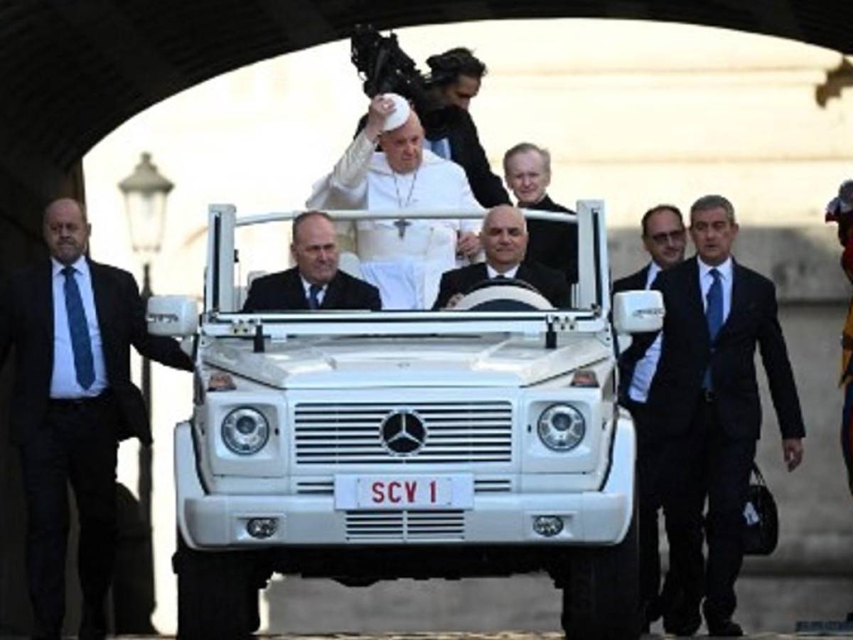 El Vaticano llega a un acuerdo con Volkswagen para una flota de coches eléctricos