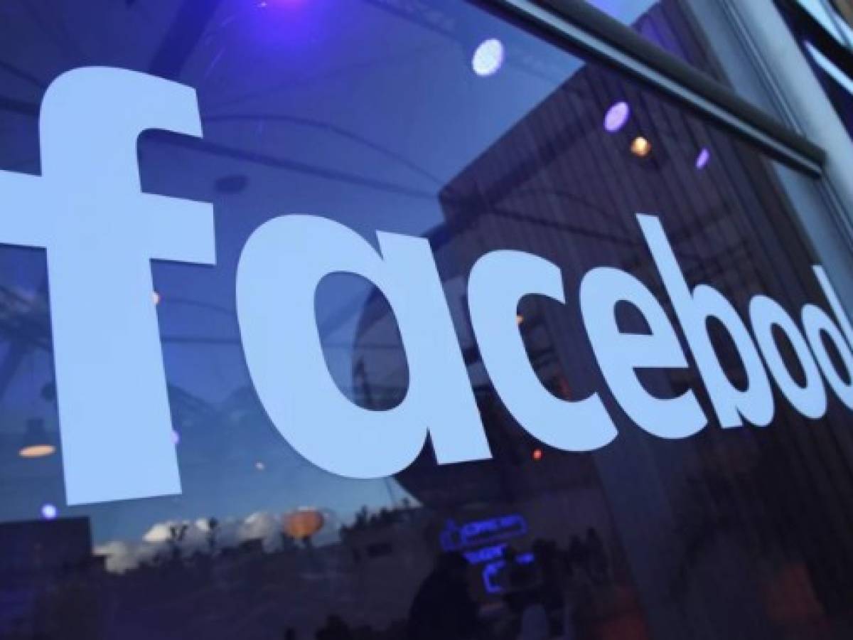 Facebook se disculpa con trabajadores, tras ser acusado de 'racista'