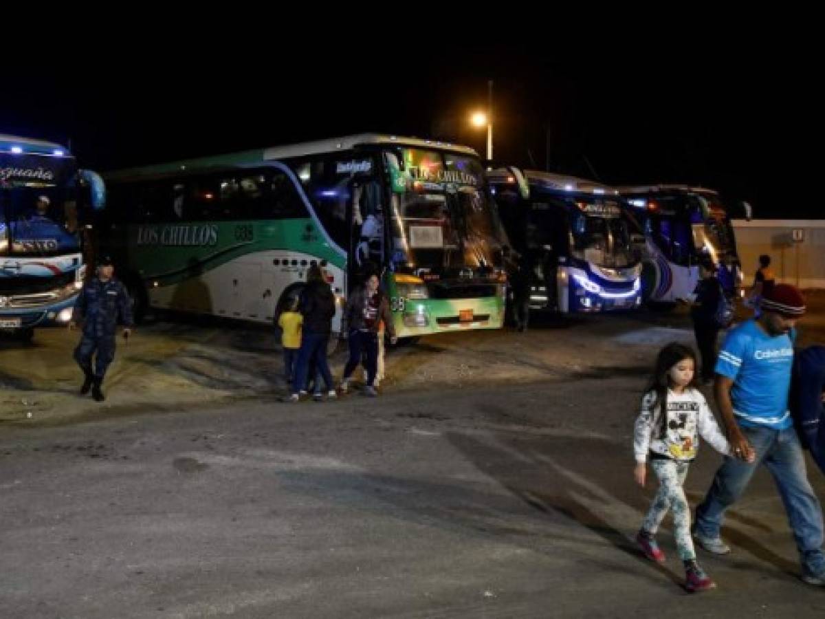 Perú cierra su frontera a los venezolanos sin pasaporte