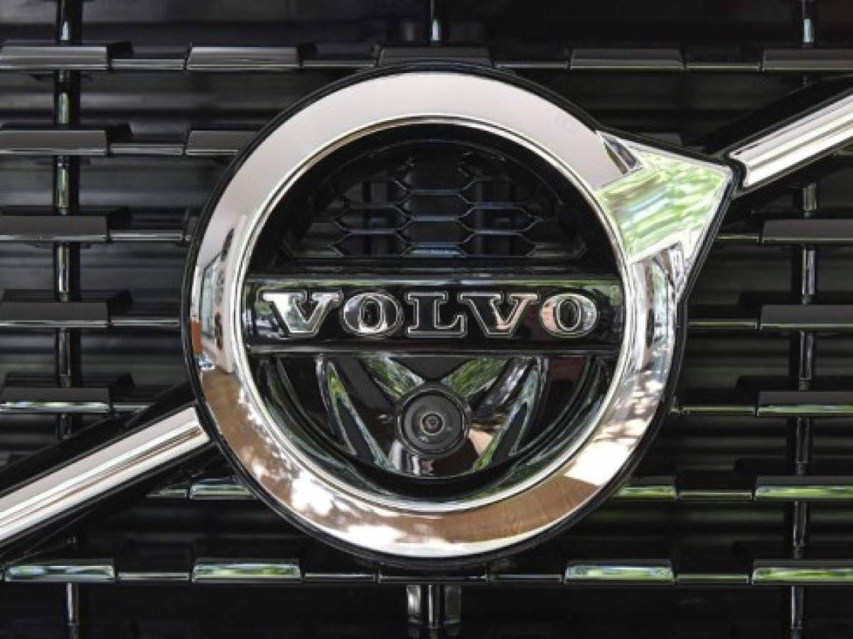 Volvo retira más de 500.000 vehículos por fallas en motor