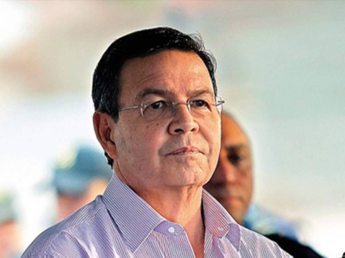 Expresidente Rafael Callejas se entrega a EE.UU. por el 'Fifagate'