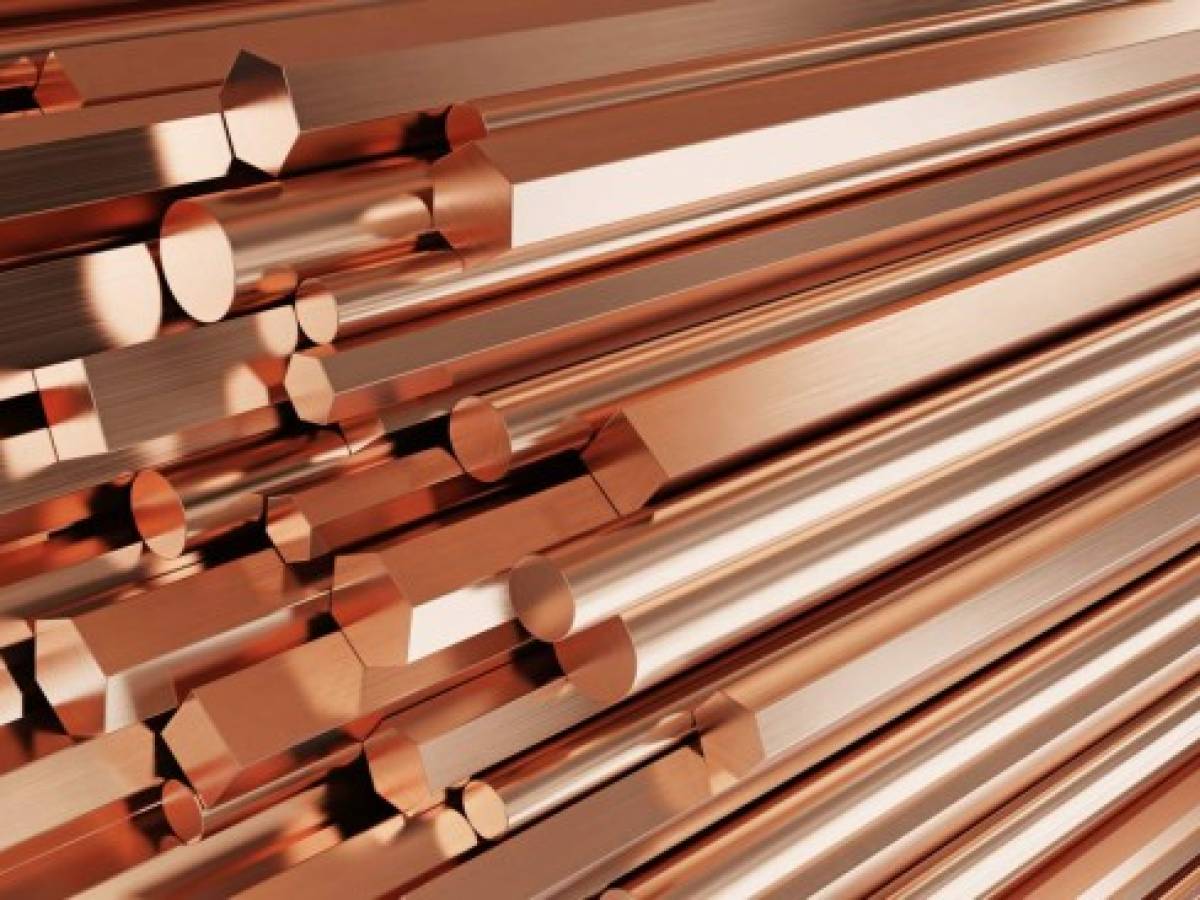 El cobre alcanza un máximo en una década y roza los US$10.000 por tonelada