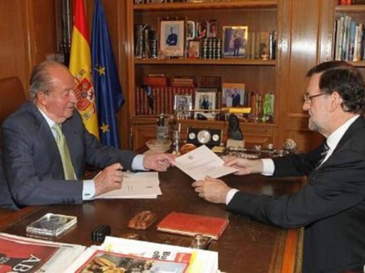 España: abdicó el Rey Juan Carlos