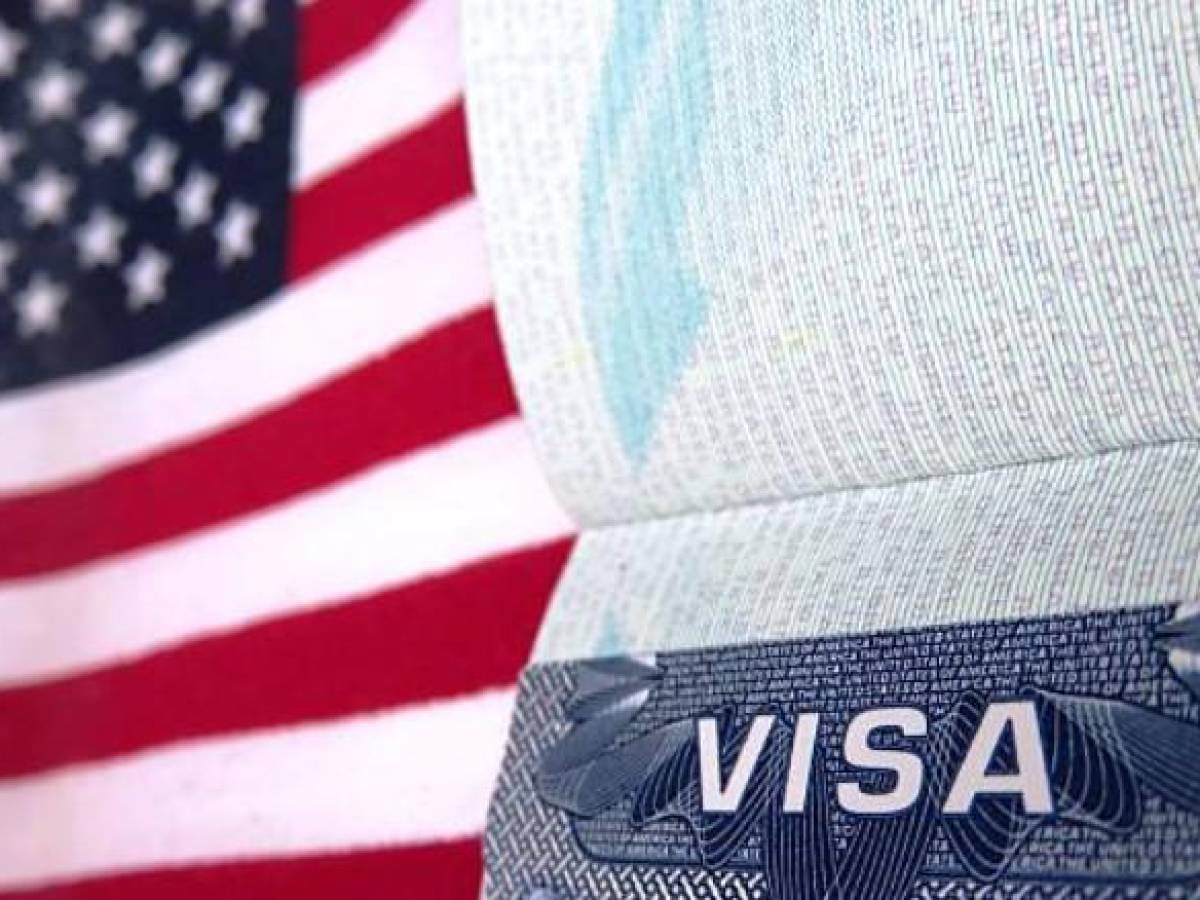 EEUU anuncia ‘reanudación total’ de entrega de visas para inmigrantes en Cuba