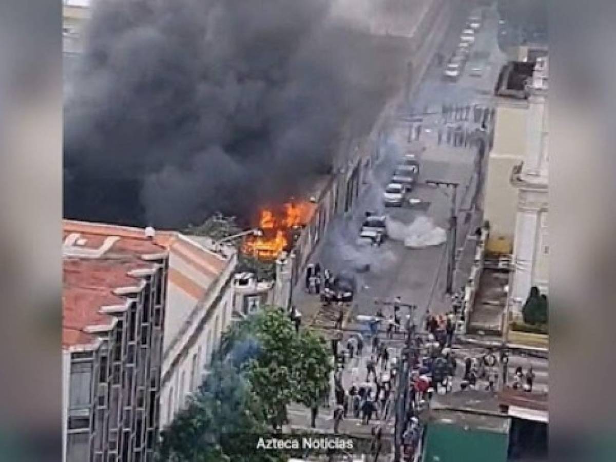 Guatemala: Veteranos militares provocan disturbios e ingresan a la fuerza en el Congreso