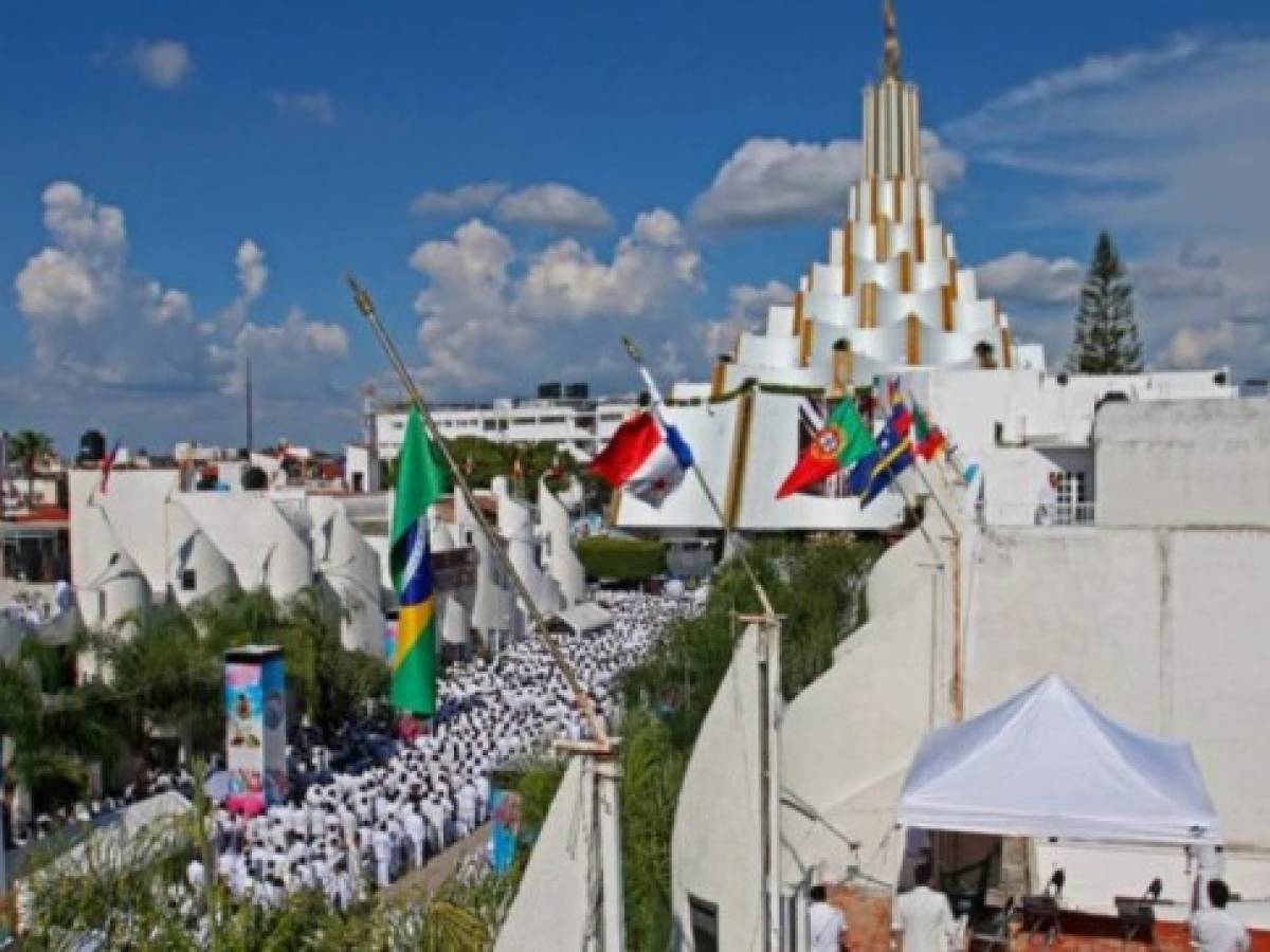 México bloquea cuentas ligadas a iglesia La Luz del Mundo