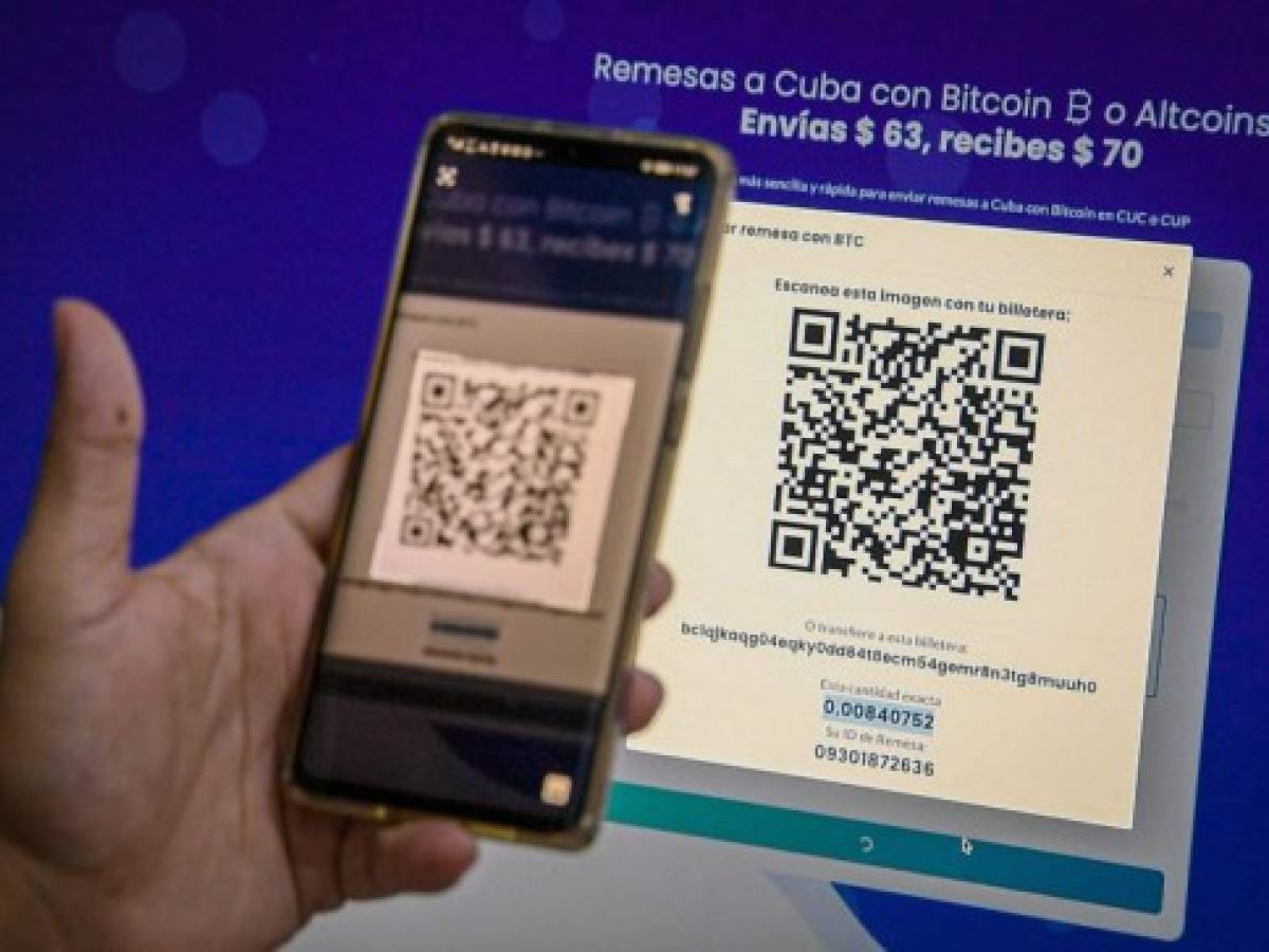 Las remesas con bitcoins llegan a Cuba montadas en bicicleta