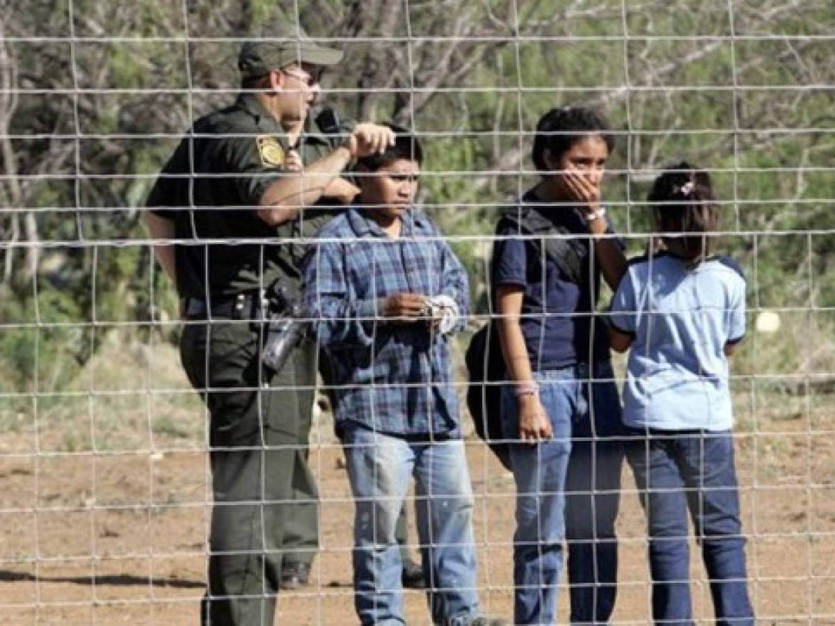 EE.UU. aumentará recursos para frenar inmigración ilegal de niños