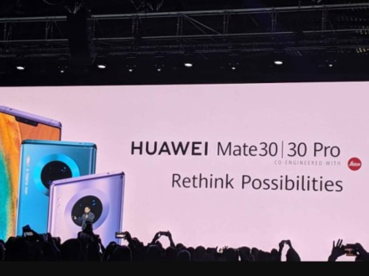 Huawei presenta Mate 30 sin Android a pleno rendimiento