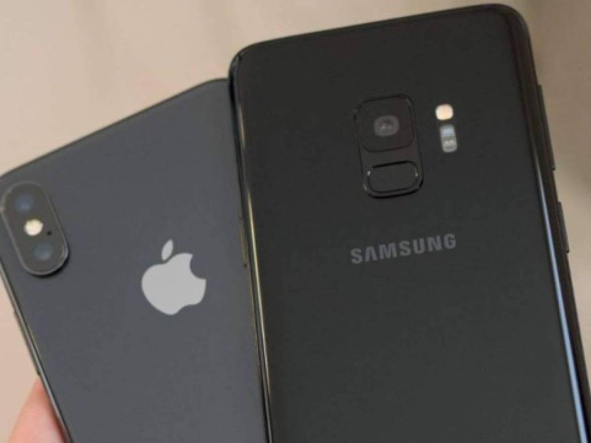 Demandan a Samsung y a Apple porque sus móviles ‘pueden producir cáncer’
