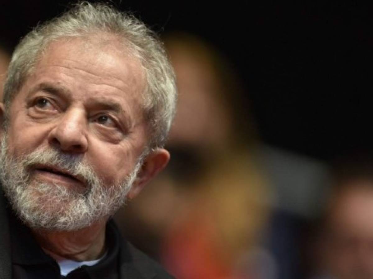 Lula es llevado a declarar ante el juez por la Policía