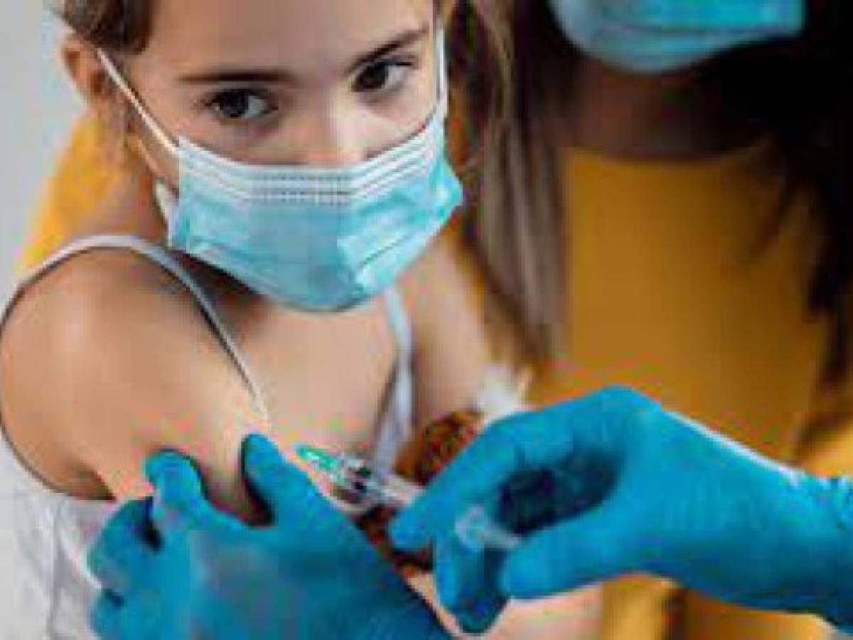 Costa Rica declara obligatoria la vacunación contra Covid-19 para niños y adolescentes
