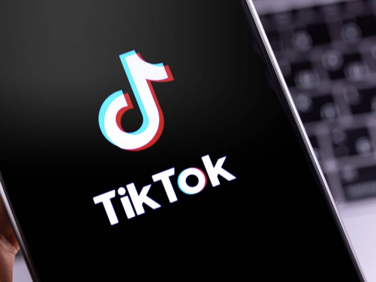 Solicitan a Apple y Google retirar a Tiktok de su tienda de aplicaciones