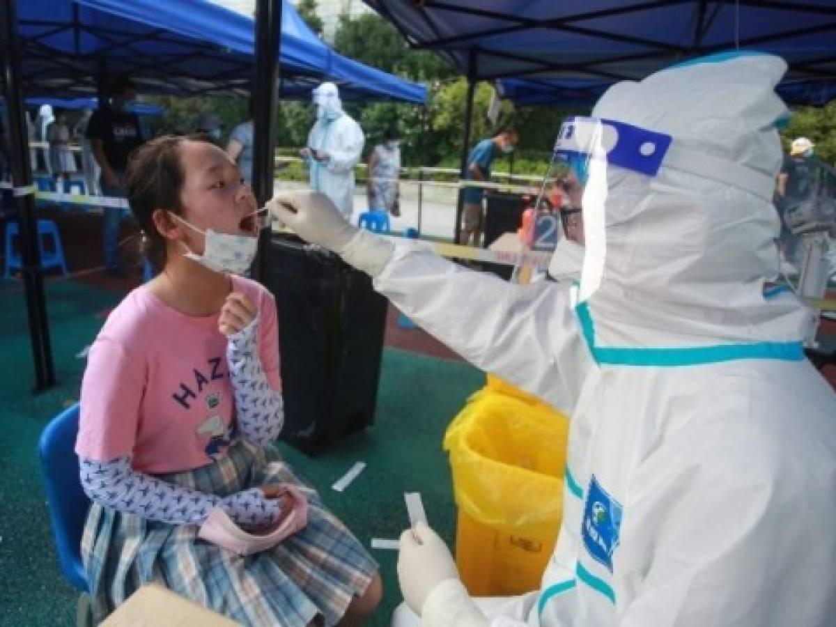 China enfrenta a su brote de COVID-19 más amplio desde que el coronavirus apareció por primera vez en 2019