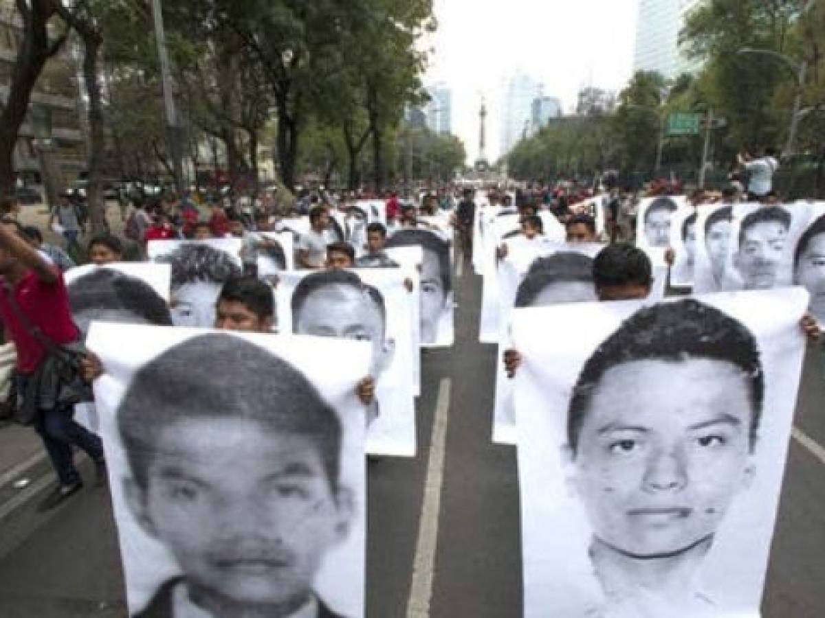 México: Investigación del caso Ayotzinapa revela que el Gobierno anterior mintió, torturó y encubrió lo ocurrido