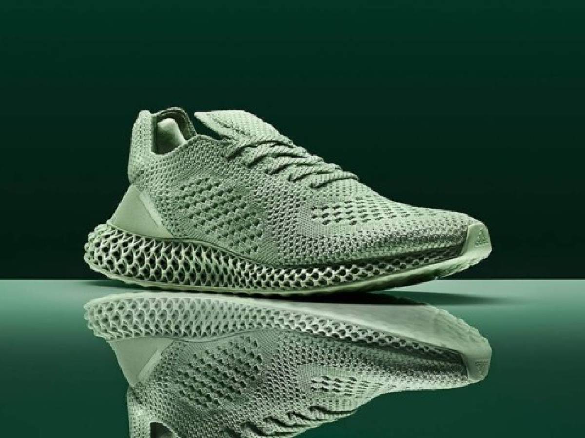 Adidas aplaza el futuro de los zapatos deportivos