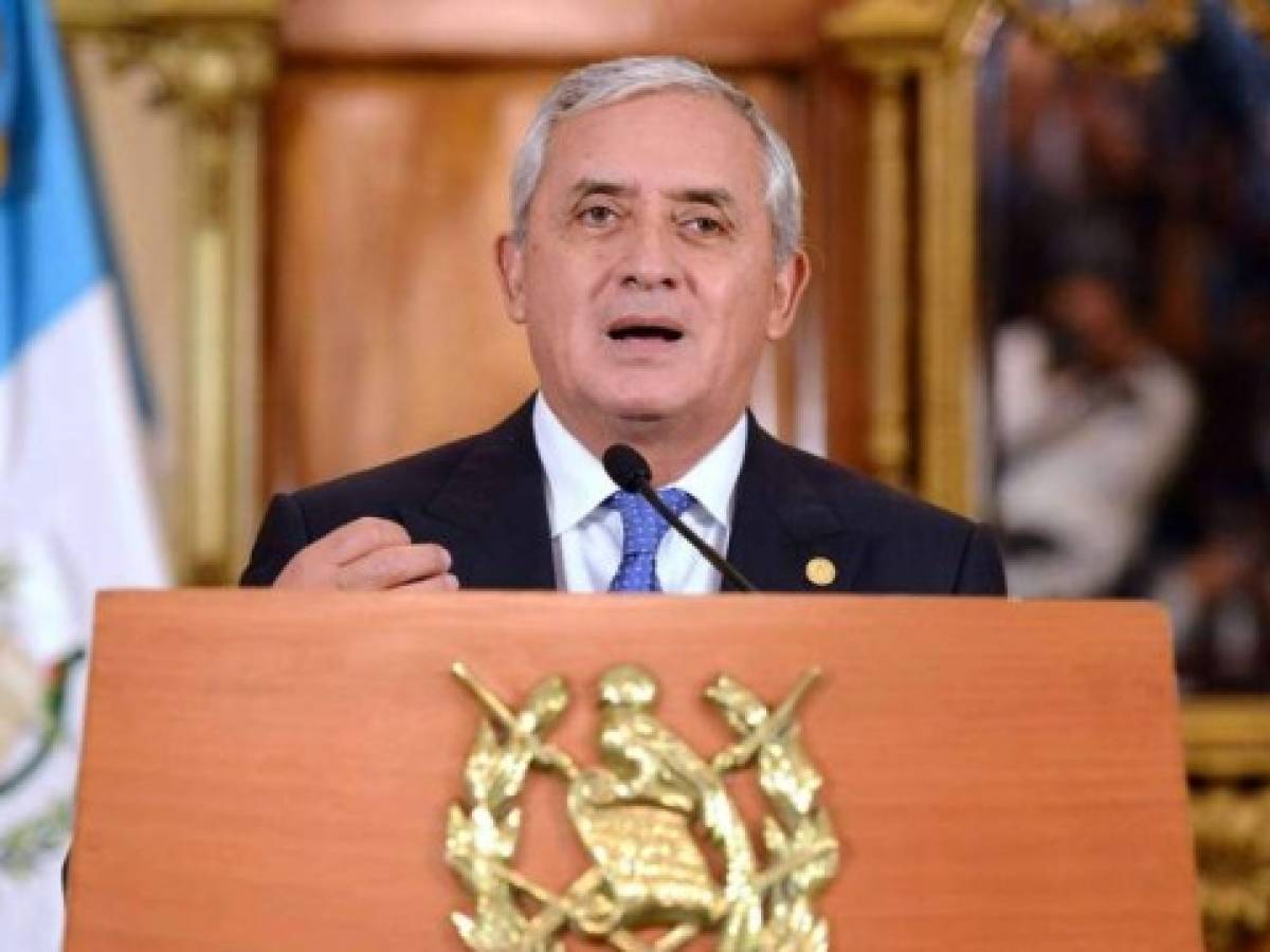 Análisis: Contradicciones de Otto Pérez, un Presidente que parece vivir en otro país   