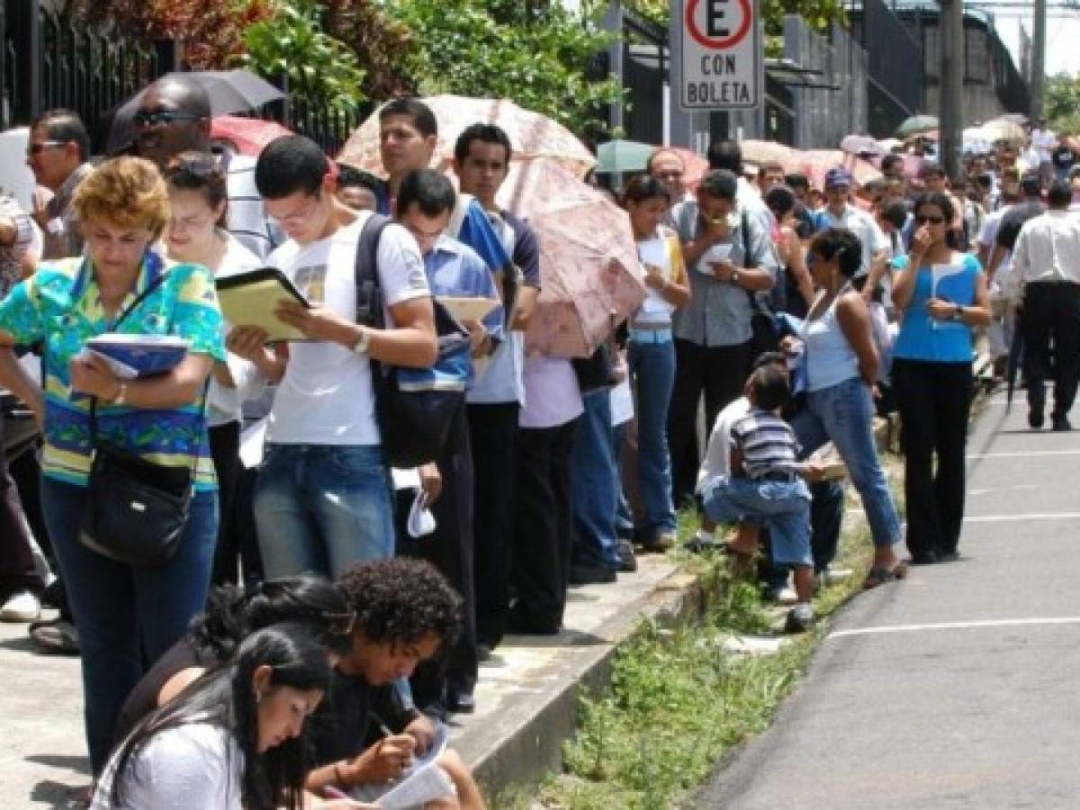 Desempleo en Costa Rica cae 13,1% en enero, según el gobierno