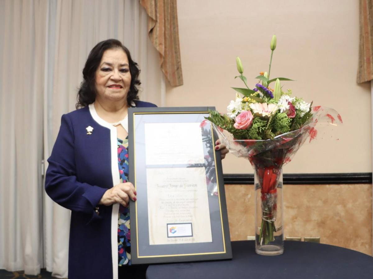 Reconocen legado empresarial de la salvadoreña Rosario de Barriere