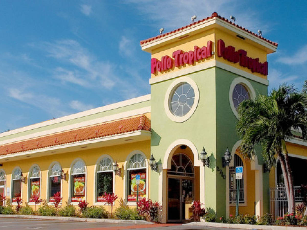Franquicia Pollo Tropical abre su primer restaurante en Guatemala