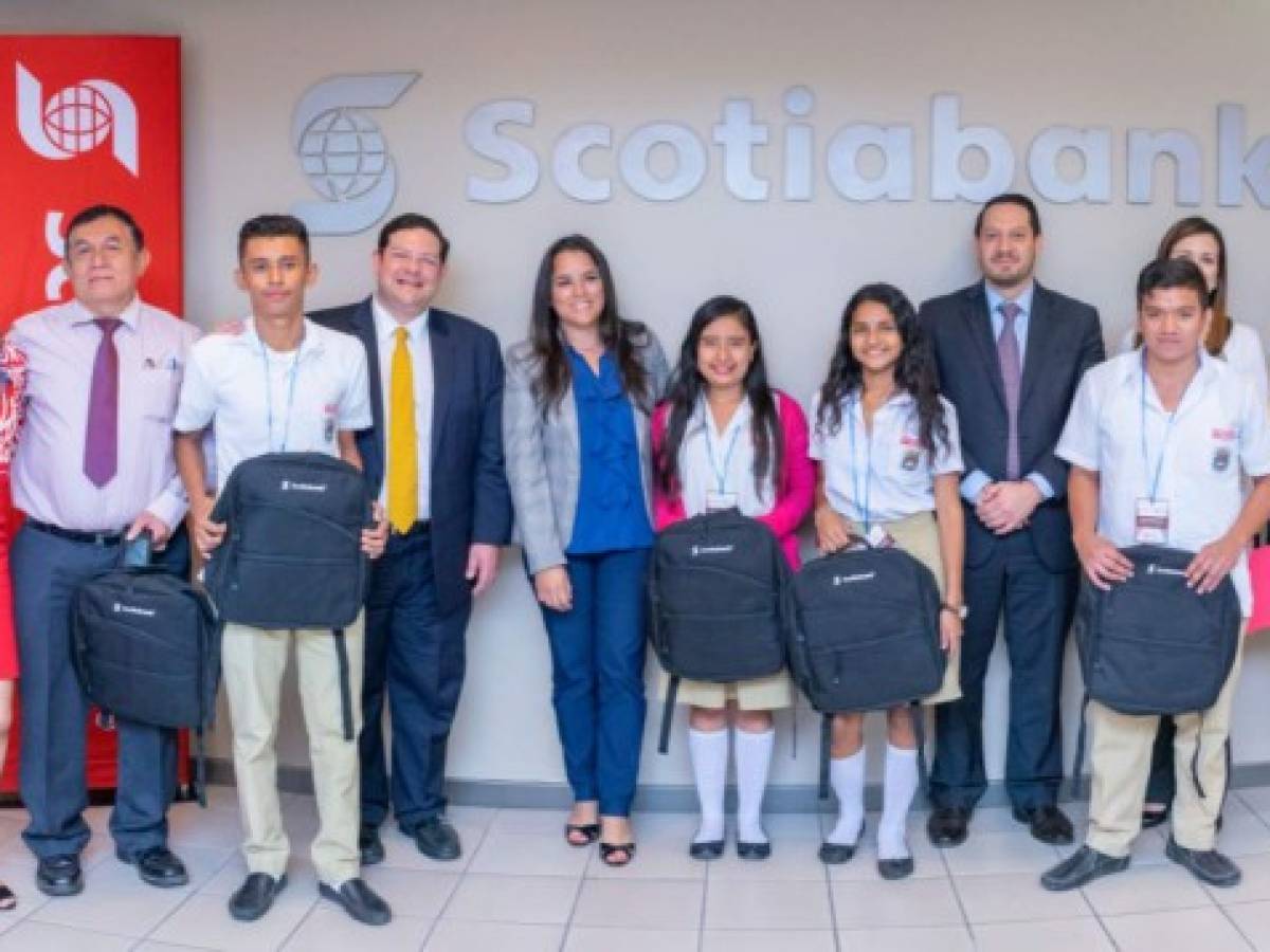 El Salvador: Scotiabank y Junior Achivement desarrolló la 3a. edición del Innovation Camp