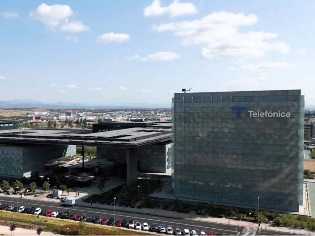 Telefónica ofrece más de US$2.000 millones para tomar el control total de su filial alemana