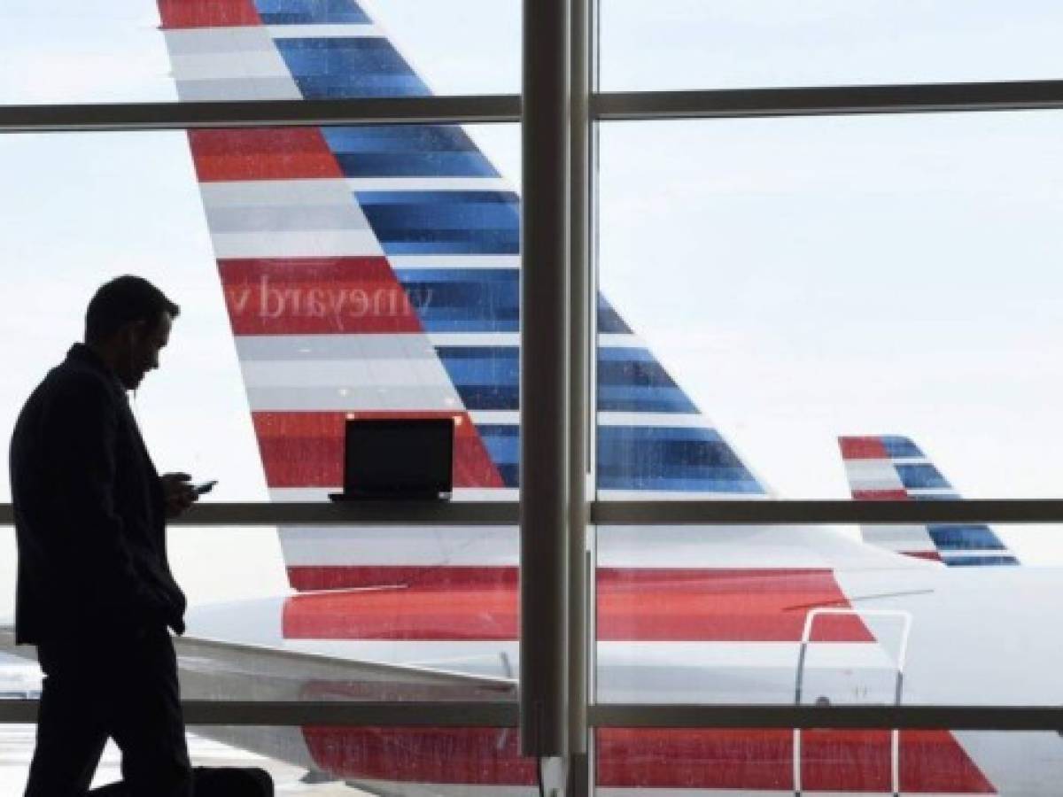 Cierres de aeropuertos y cientos de vuelos cancelados por huracán Dorian en Florida