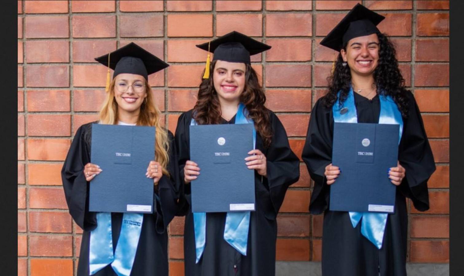 Graduadas del Tecnológico de Costa Rica se convierten en primeras Ingenieras Físicas de Centroamérica