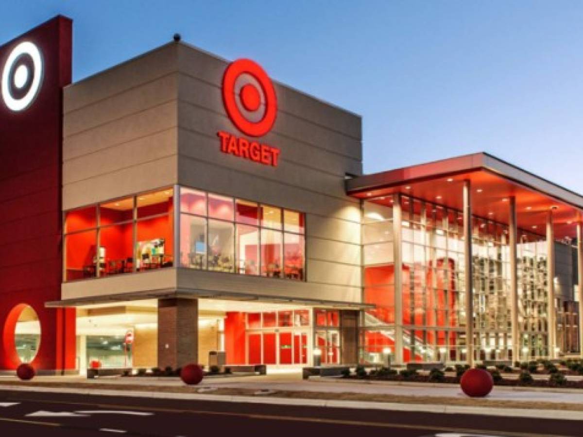 Analistas: Amazon buscaría comprar a Target