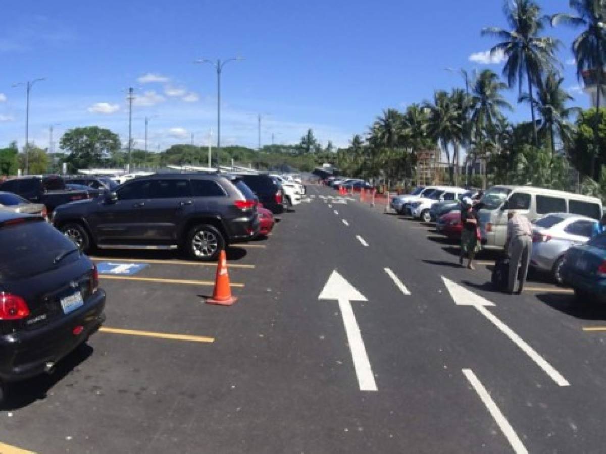 Aeropuerto de El Salvador movilizará más de 3 millones de pasajeros en 2017