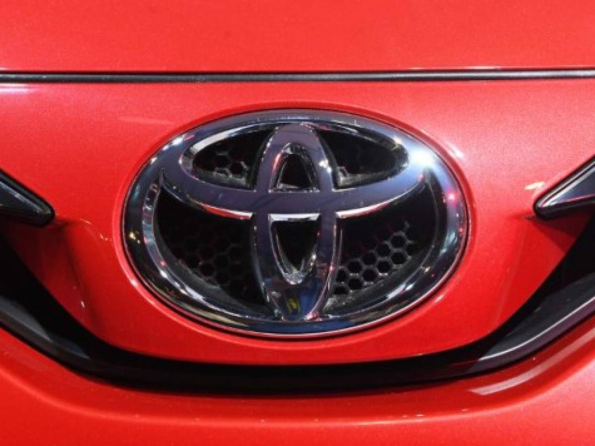Toyota retira 1,7 millones de autos por defectos en airbags en Norteamérica