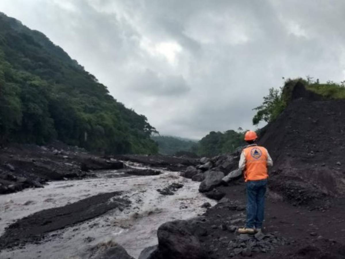 Guatemala: Autoridades vigilan nuevas explosiones en el Volcán de Fuego