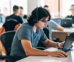 <i>Se desarrollará programas de capacitación y reconversión de talento para que los equipos de sus clientes puedan asumir funciones de mayor valor ante los cambios que introduce esta tecnología. Foto de cortesía</i>