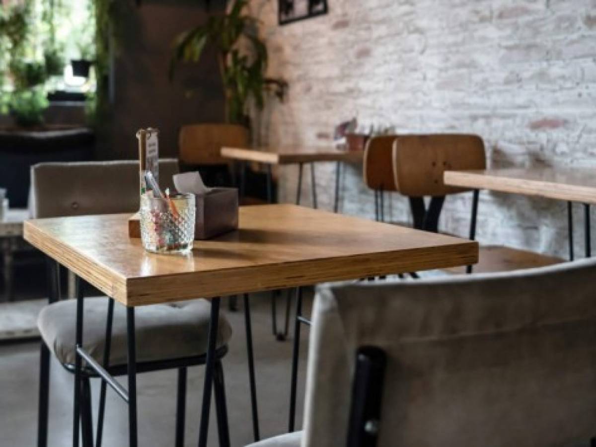 Estudio: Restaurantes son probables lugares de contagio de covid-19