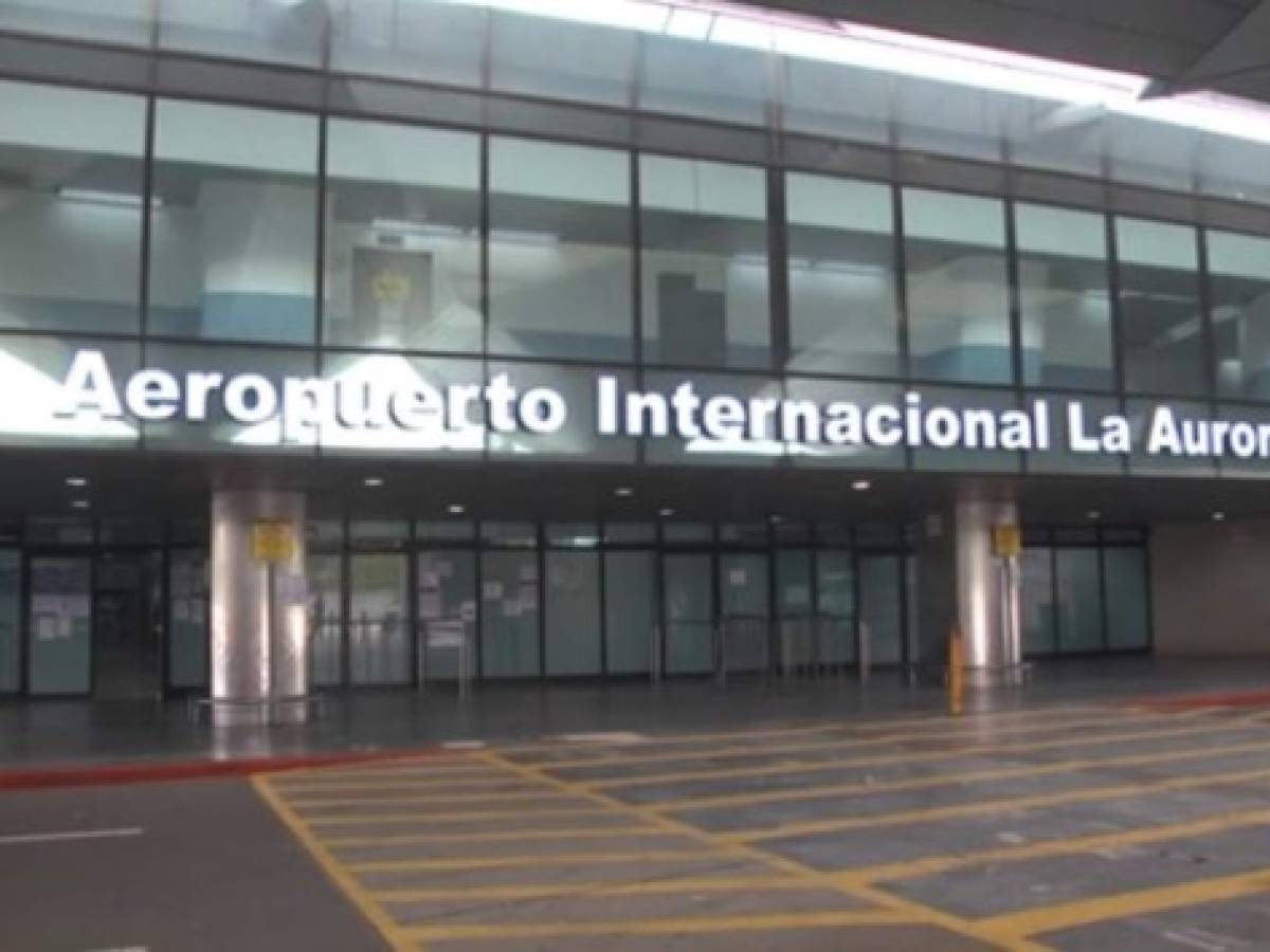 Aeropuerto La Aurora alista reapertura para vuelos nacionales e internacionales