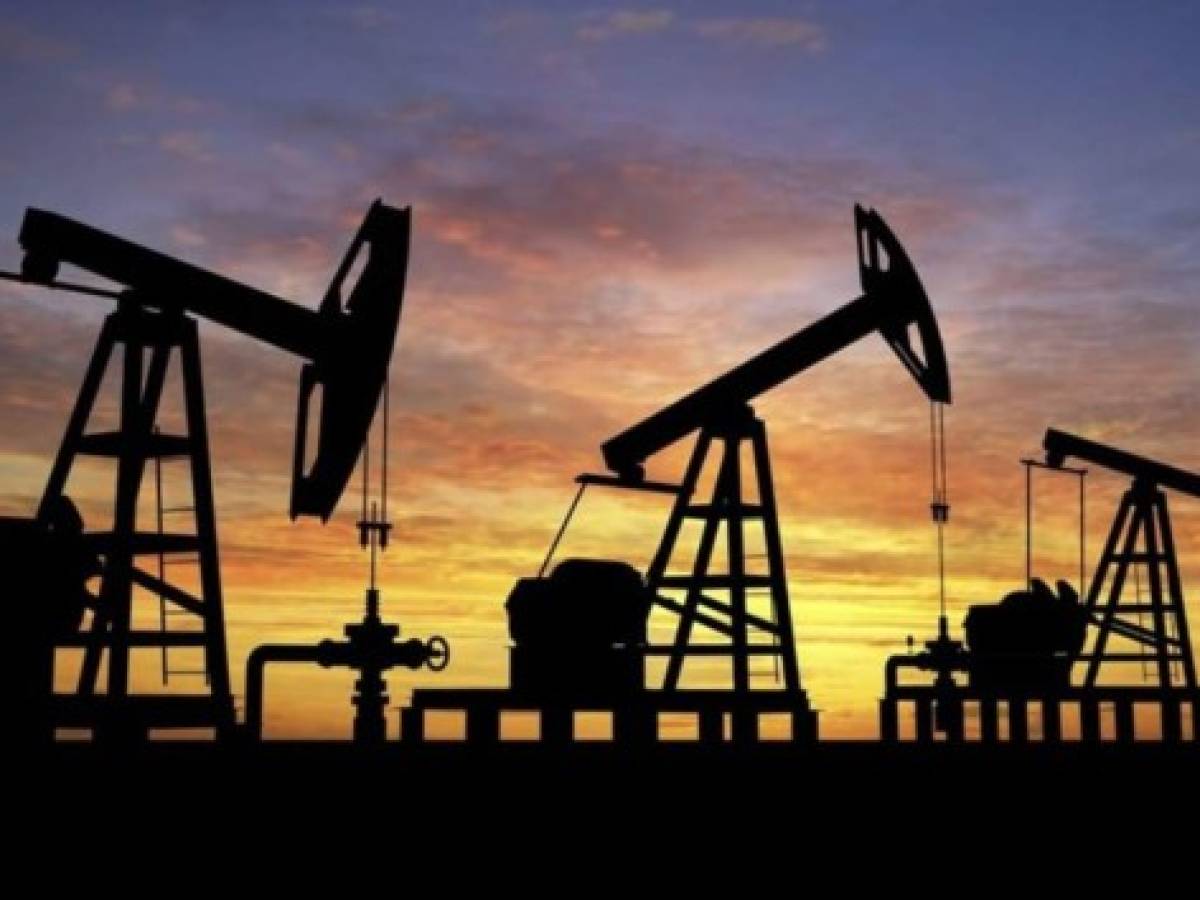 OPEP intenta frenar caída del petróleo en plena crisis del coronavirus