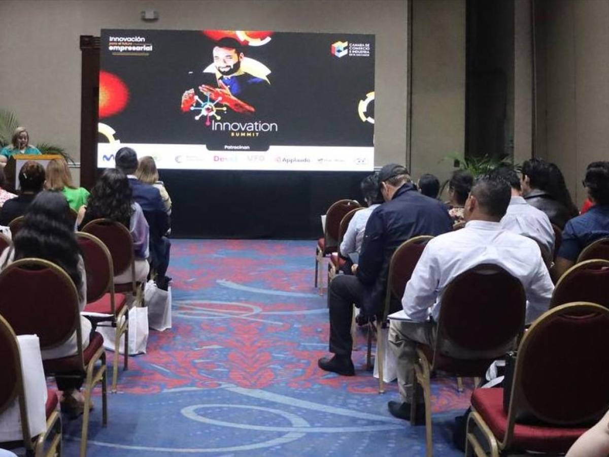 Benefician a 200 empresarios en El Salvador en evento de innovación y tecnología