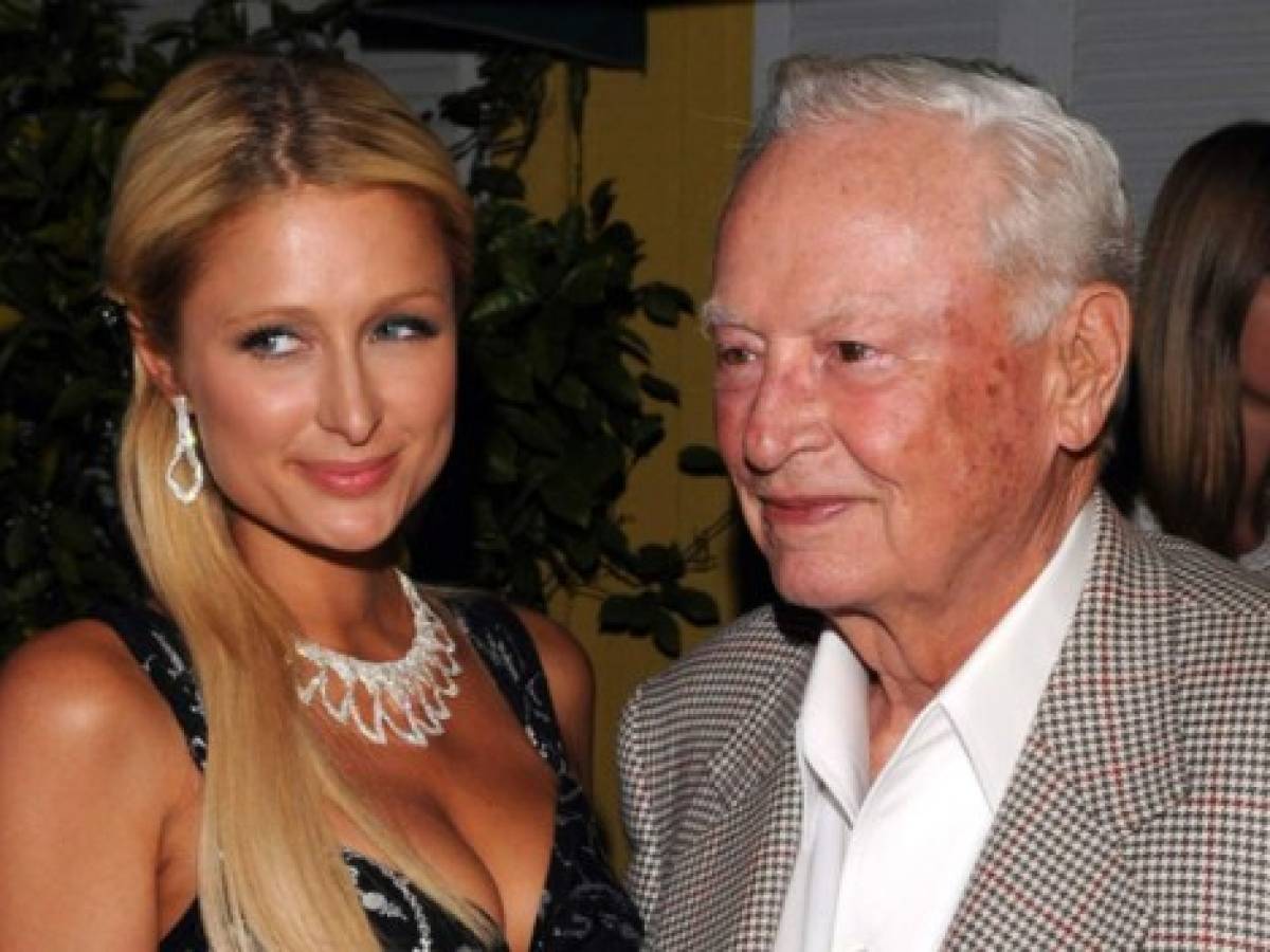 Barron Hilton, cuyo imperio incluía hoteles y un equipo de la NFL, muere a los 91 años