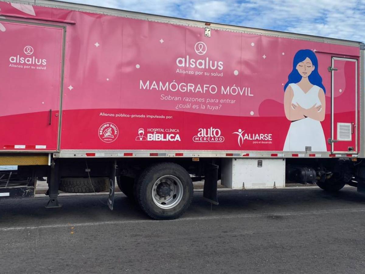 Mamógrafo móvil llega a zonas alejadas de Costa Rica y atiende a miles de mujeres al año